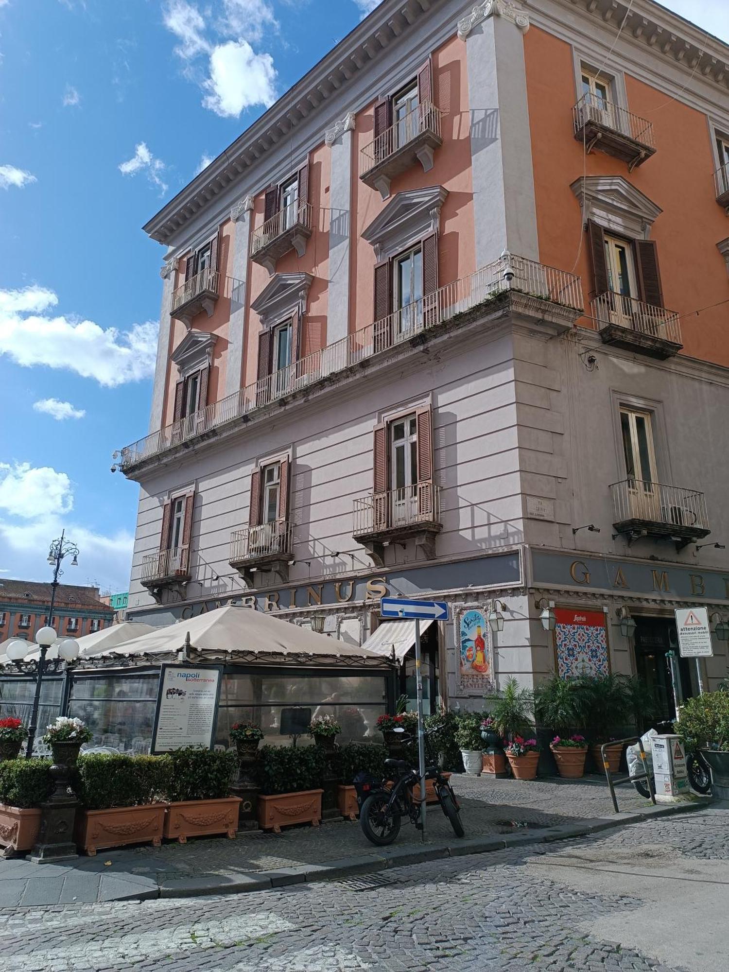 B&B Napoli Plebiscito Экстерьер фото