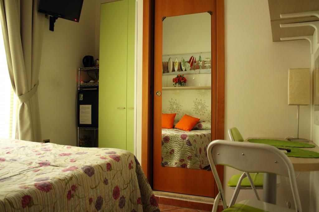 B&B Napoli Plebiscito Номер фото